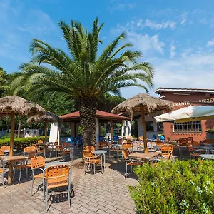  Campeggio Village Camping Hawaii Italia